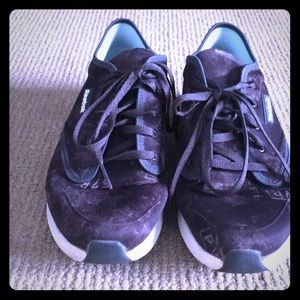 Reebok casual wear sneakers